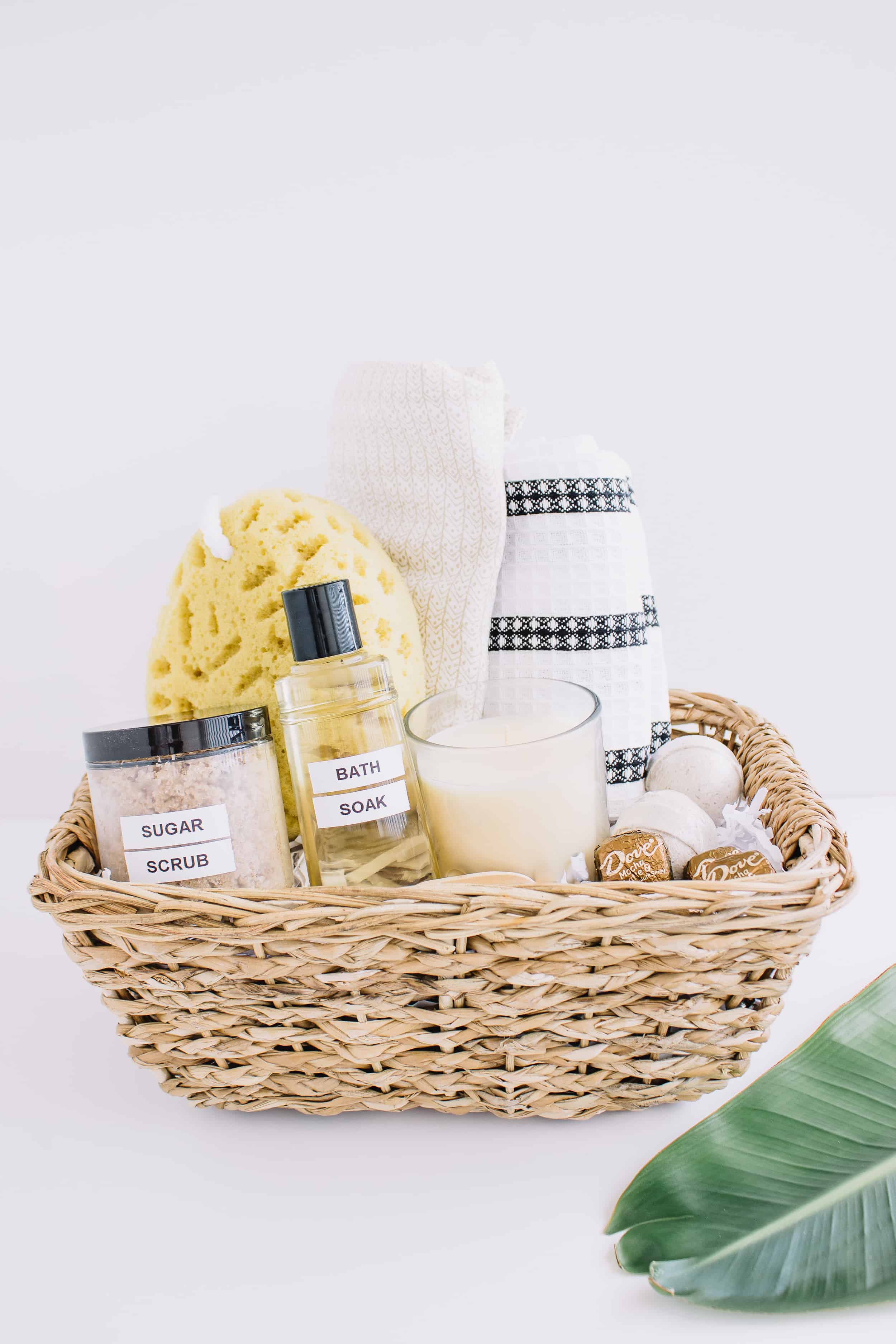The perfect diy spa kit to unwind and relax at home. Also a great gift idea for mom to enjoy on her birthday, Christmas or Mother's Day. // @dovechocolateus #UnwindWithDove #ad