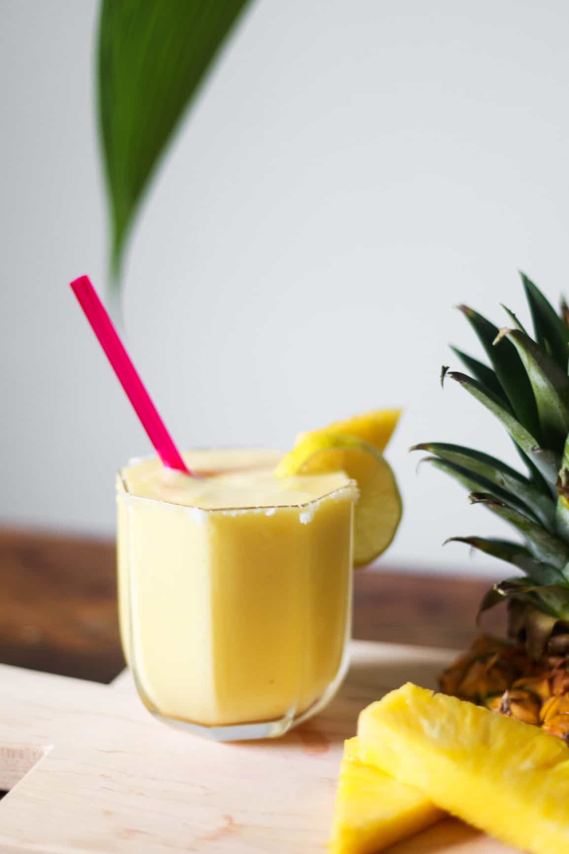 Looking for a new summer cocktail to try that's easy to make? This fresh pineapple margarita recipe blends together fresh pineapple, tequila, orange liqueur, ice, and lime juice. Read here for the step-by-step instructions!