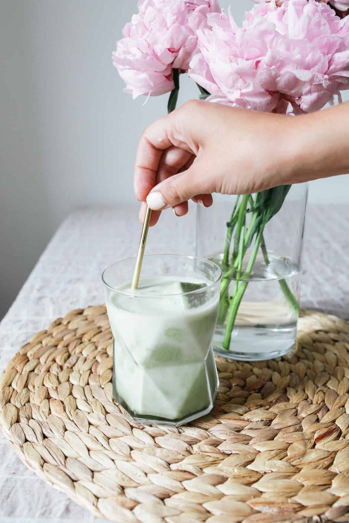 Iced Matcha Green Tea Latte Recipe - Hot Beauty Health