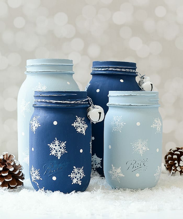 Looking for creative ways to decorate your home this Thanksgiving or gift ideas for Christmas? Then, check out these holiday-inspired mason jar crafts that are super creative, inexpensive and easy to do!