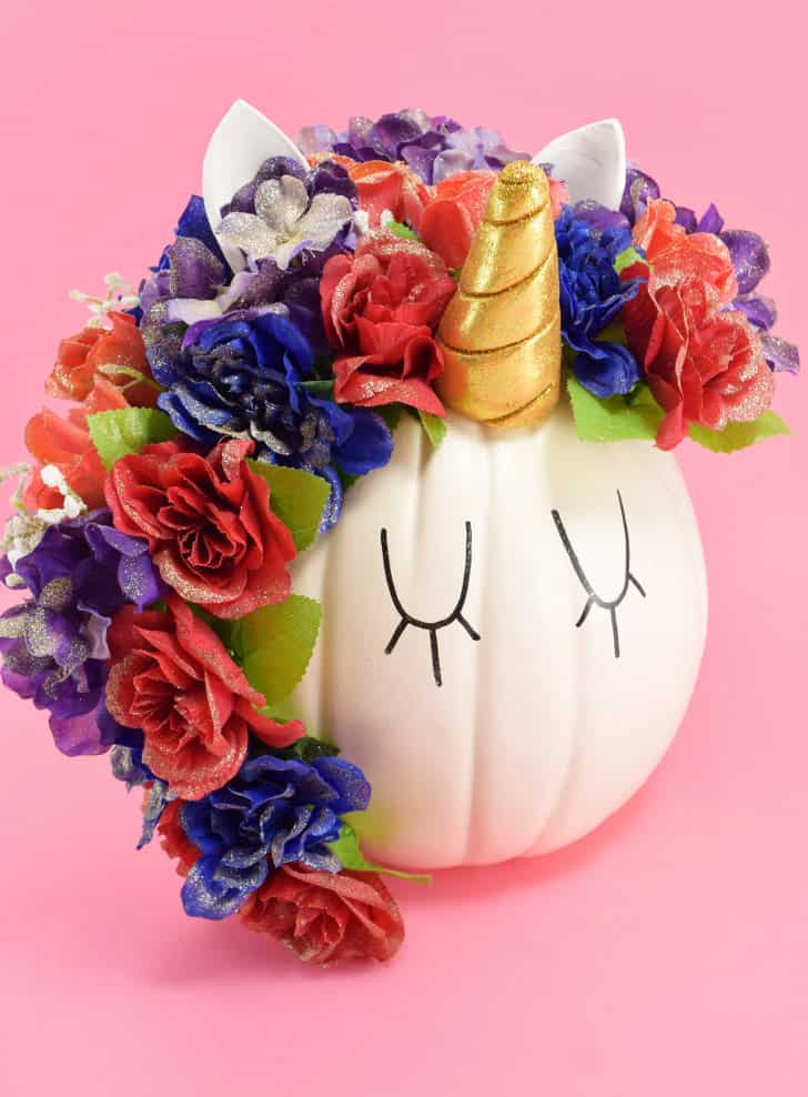 Looking for creative ways to decorate your pumpkin this Halloween or fall season without the use of carving knives? Then, check out these diy no carve pumpkin decorating ideas that are super creative, fun for kids and easy to do!
