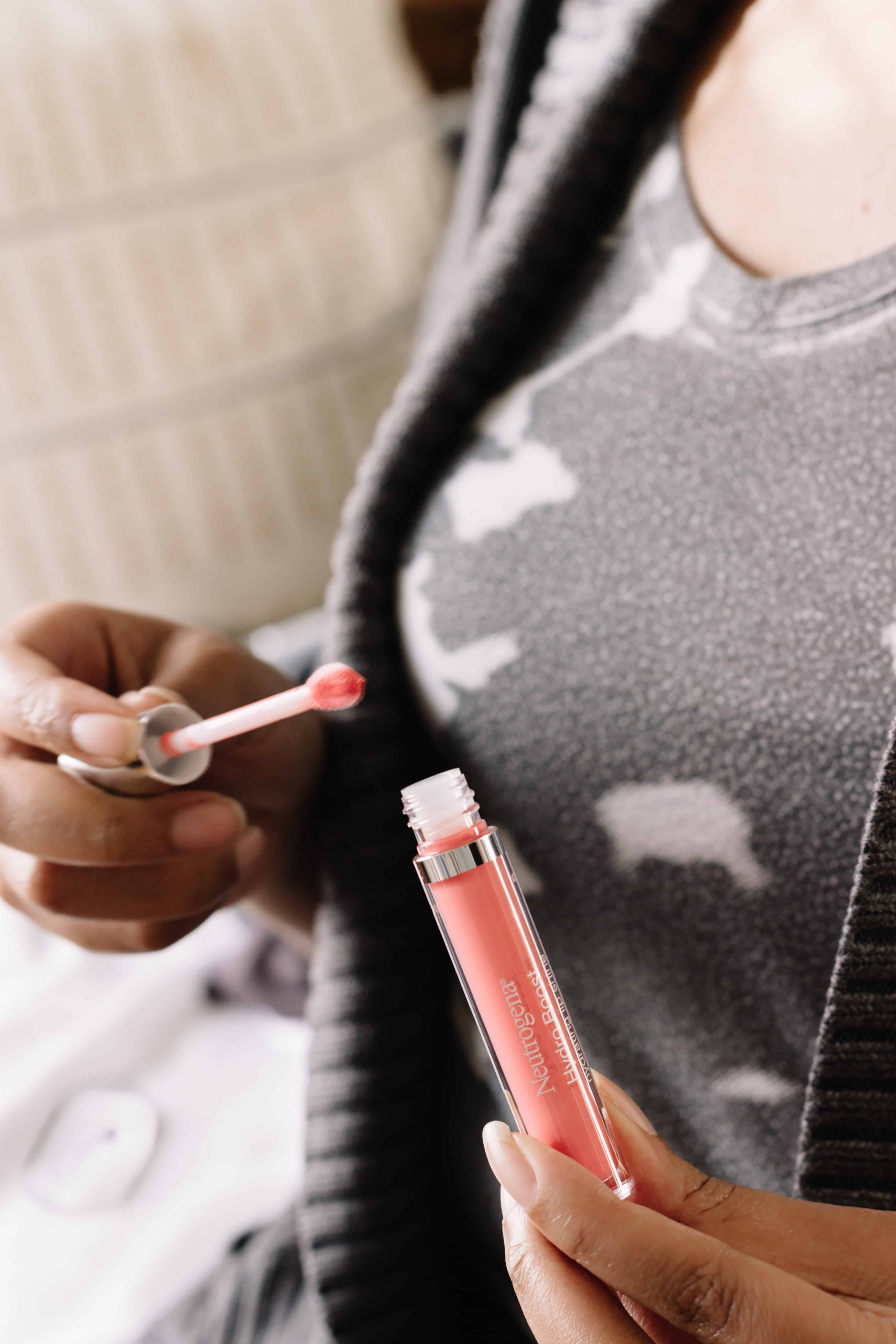 My Go-To Winter Beauty Products For Soft, Pouty Lips // #Ad #NeuYearNeuYou @Neutrogena