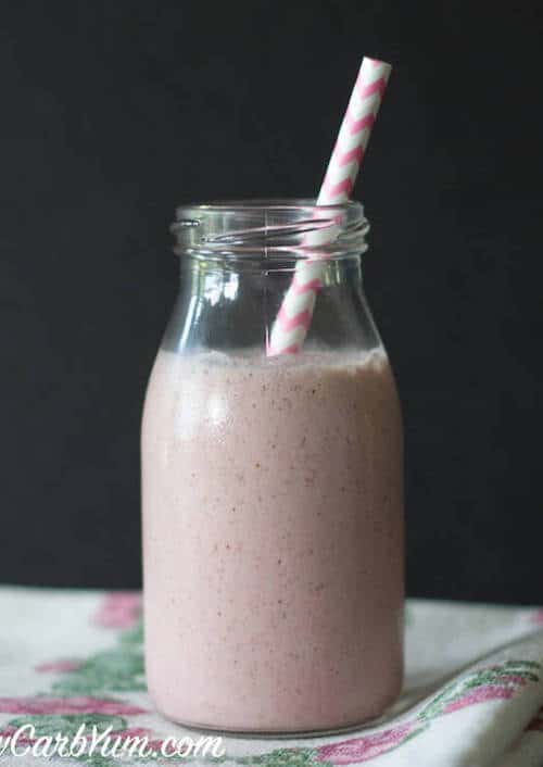 coconut milk strawberry smoothie