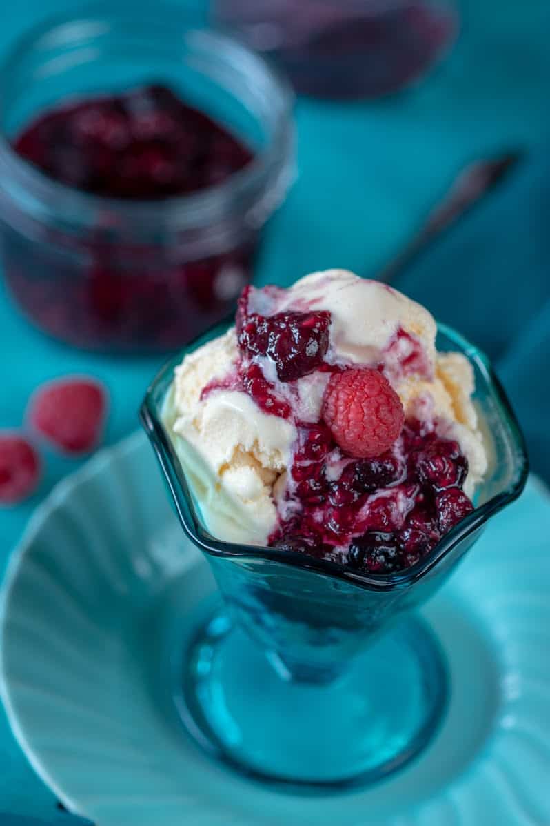 instant pot blueberry and raspberry compote