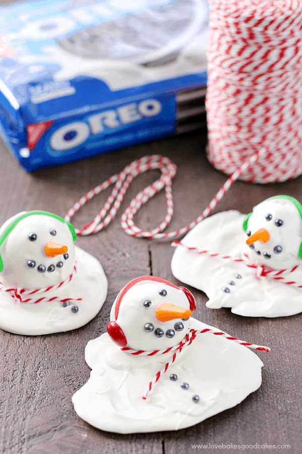 melting snowman oreo cookies