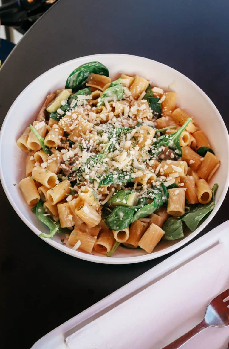 Noodles + Cauliflower Caulifloodles Hot Beauty Health