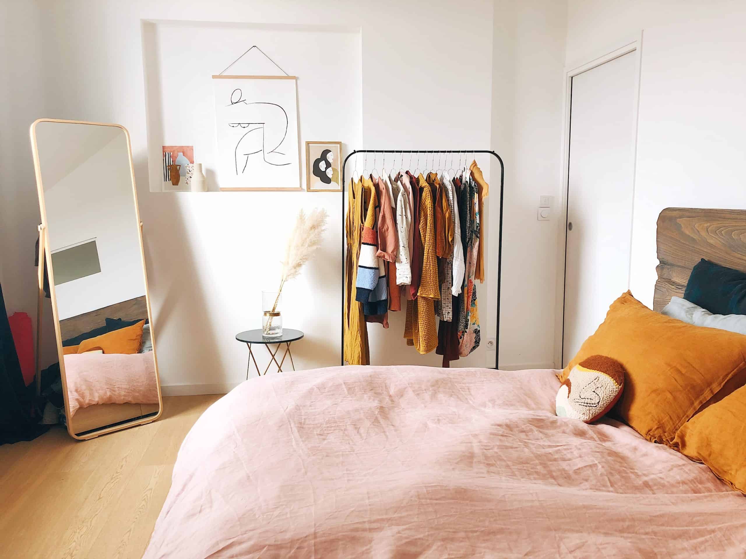 capsule wardrobe in bedroom