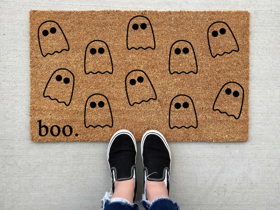 boo ghost halloween doormat